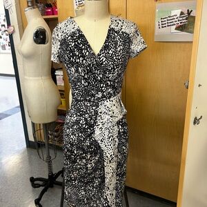 BCBG Max Azria short sleeve dress. Size xs.